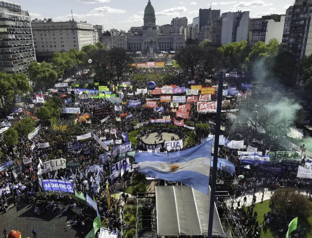 La tercera Marcha Federal Universitaria ya tiene fecha y las facultades profundizan las medidas de fuerza