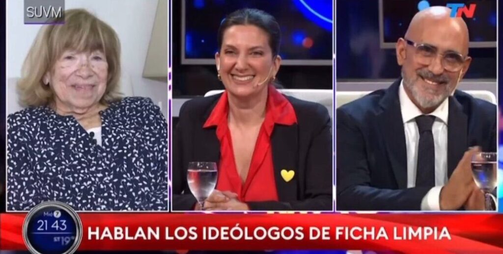 LA REPÚBLICA «DE CARTÓN»