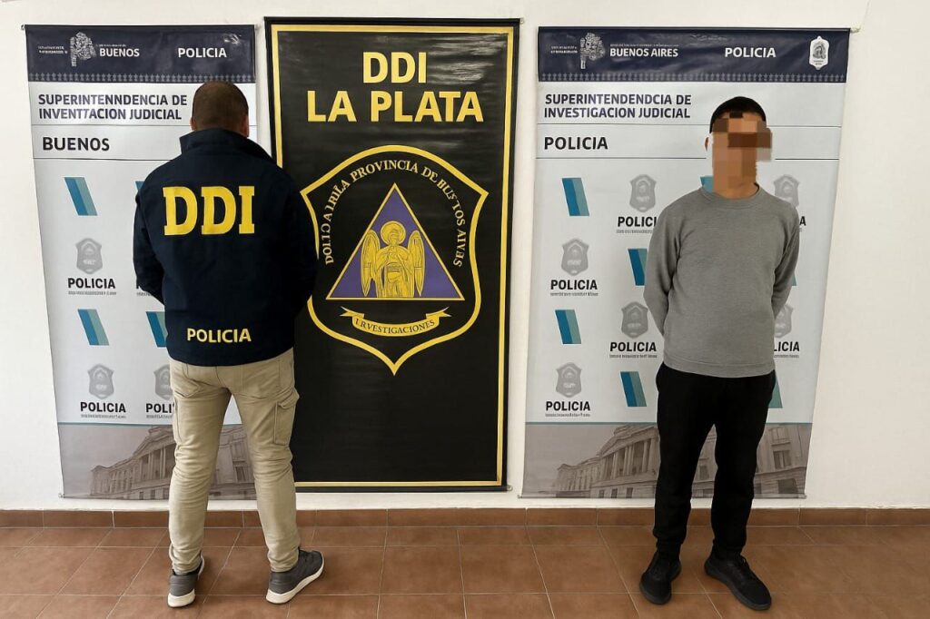 La Loma: tiene antecedentes penales, quiso escapar en un auto robado y quedó preso
