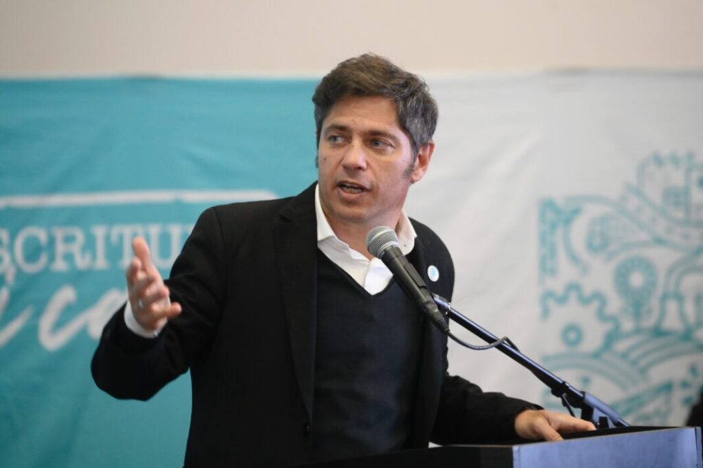 Axel Kicillof en modo electoral: “En una boleta va a decir más obras, más escuela pública y en otra cero, nada para el interior.