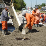 Avanza la obra de la nueva avenida 44: hormigonado, más iluminación y forestación para un acceso clave a La Plata