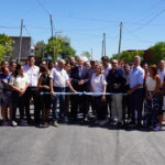 Alak inauguró la pavimentación de calle 42 en Lisandro Olmos