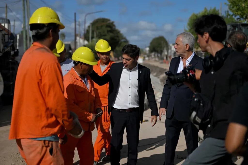 Julio Alak respaldó a Axel Kicillof como candidato presidencial del peronismo para 2027.El intendente expresó su apoyo “incondicional” al gobernador y lo señaló como uno de los principales referentes del peronismo de cara a la próxima carrera presidencial.
