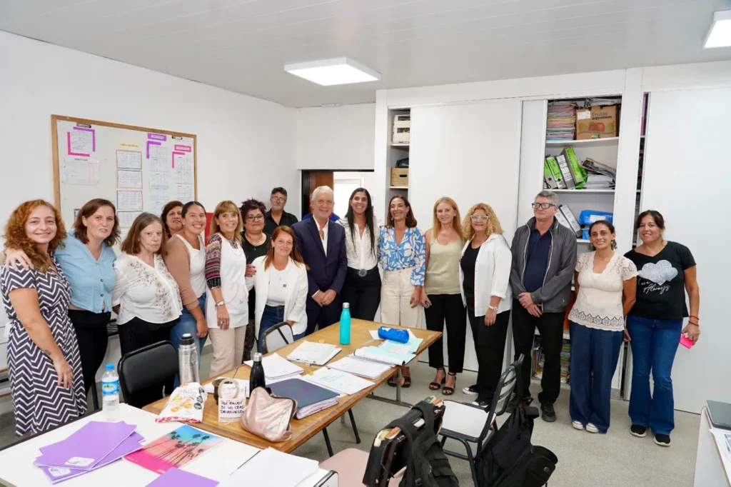 Obras en escuelas de Villa Elvira benefician a más de 1.400 estudiantes