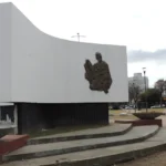 Crece la polémica por el destino del monumento en Plaza España
