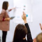 Tras un debate dividido, docentes universitarios aprobaron la propuesta salarial oficial