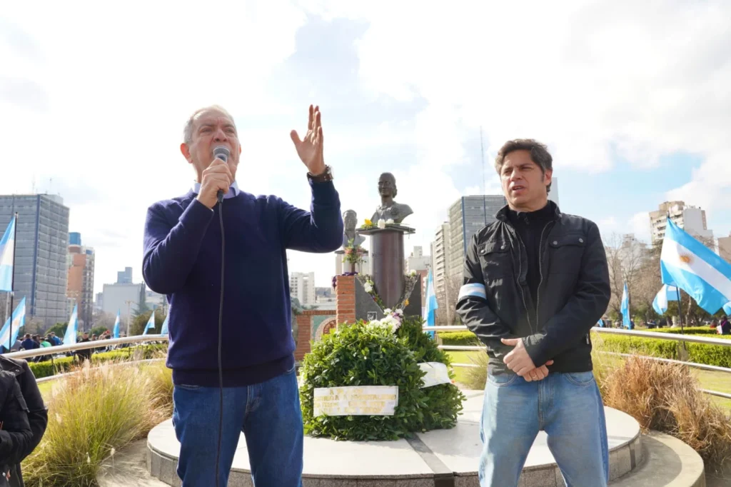 Junto a Alak, Kicillof llamó a reorganizar al peronismo y redobló sus críticas a Milei