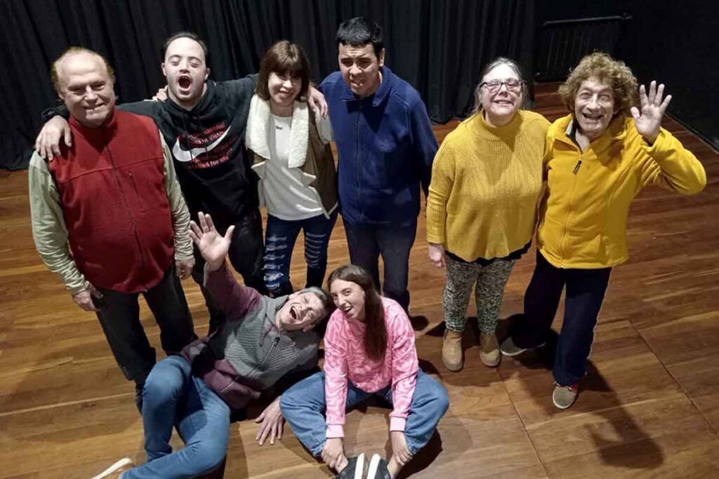 Buscan actores y actrices para dos obras de teatro en La Plata con un casting inclusivo
